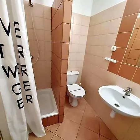 Pod Różą Economy
