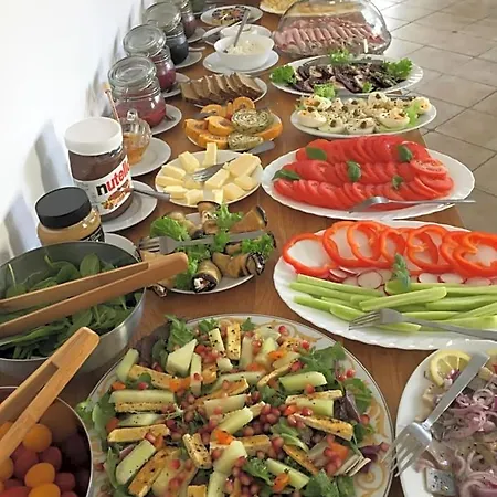 Alojamento de Acomodação e Pequeno-almoço Pod Różą Economy Łeba